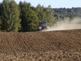 Vėluojančių deklaruoti pasėlius dėmesiui